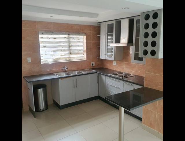 3 BEDROOM PROPERTY TO RENT IN ALVEDA